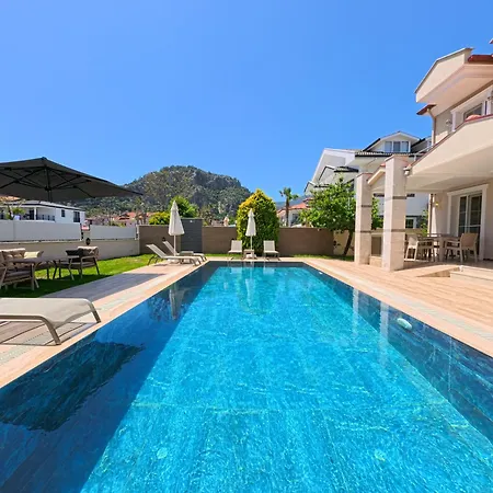 Claros Villa